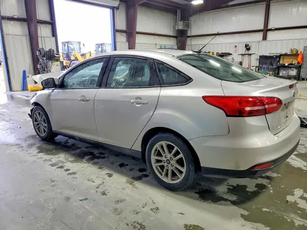 1FADP3F27HL221005 2017 FORD FOCUS - Image 2