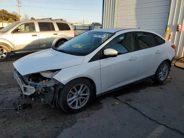 1FADP3F27HL226219 2017 FORD FOCUS - Image 1