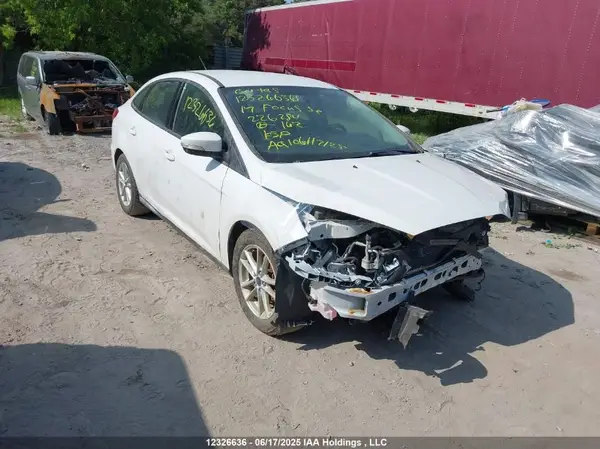 1FADP3F27HL226284 2017 FORD FOCUS - Image 1