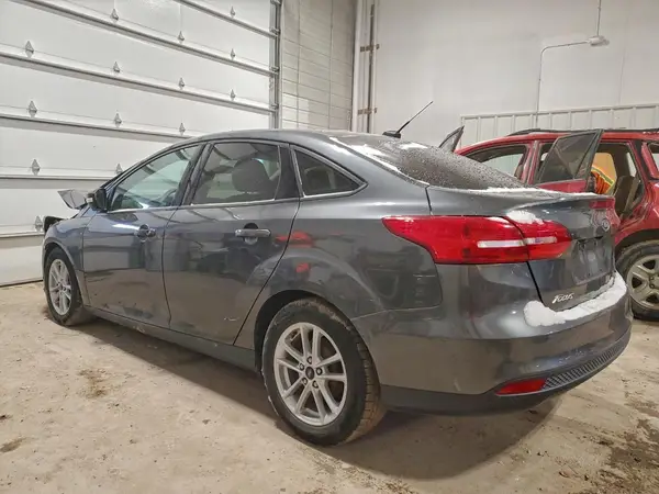 1FADP3F27HL227497 2017 FORD FOCUS - Image 2