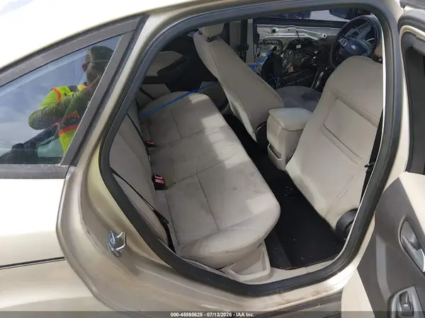 1FADP3F27HL229721 2017 FORD FOCUS - Image 8
