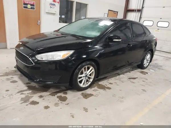 1FADP3F27HL240976 2017 FORD FOCUS - Image 2