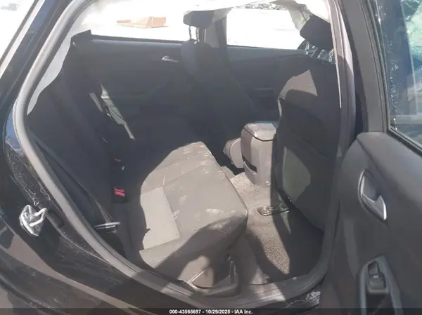 1FADP3F27HL241626 2017 FORD FOCUS - Image 8