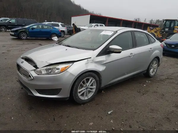 1FADP3F27HL243487 2017 FORD FOCUS - Image 2
