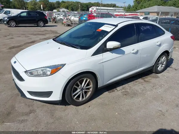 1FADP3F27HL252643 2017 FORD FOCUS - Image 2