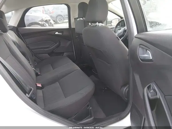1FADP3F27HL259639 2017 FORD FOCUS - Image 8