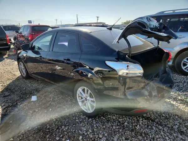 1FADP3F27HL267210 2017 FORD FOCUS - Image 2
