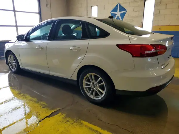 1FADP3F27HL267482 2017 FORD FOCUS - Image 2