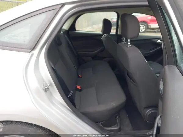 1FADP3F27HL270088 2017 FORD FOCUS - Image 8