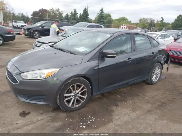 1FADP3F27HL280300 2017 FORD FOCUS - Image 2