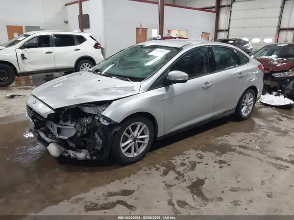 1FADP3F27HL288414 2017 FORD FOCUS - Image 2
