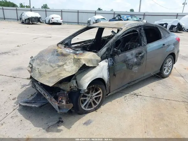 1FADP3F27HL291944 2017 FORD FOCUS - Image 2