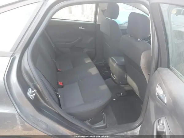 1FADP3F27HL304904 2017 FORD FOCUS - Image 8
