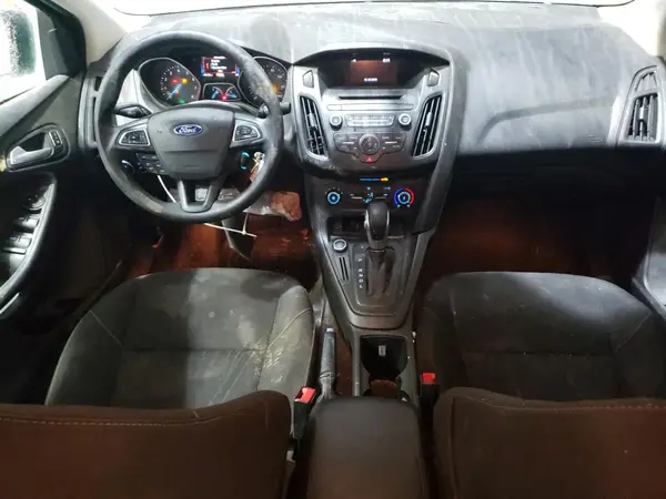 1FADP3F27HL315935 2017 FORD FOCUS - Image 8