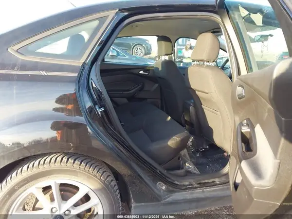 1FADP3F27HL316020 2017 FORD FOCUS - Image 8