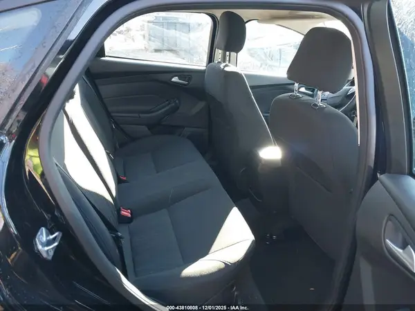 1FADP3F27HL316406 2017 FORD FOCUS - Image 8