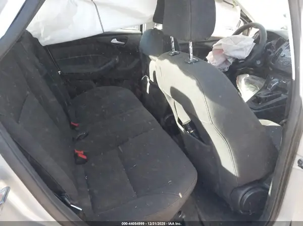 1FADP3F27HL327034 2017 FORD FOCUS - Image 8