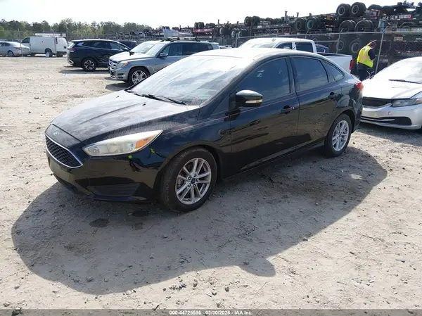 1FADP3F27HL334582 2017 FORD FOCUS - Image 2
