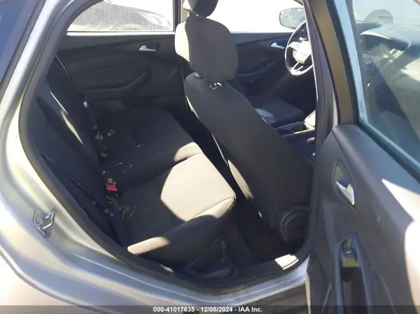1FADP3F27HL342598 2017 FORD FOCUS - Image 8