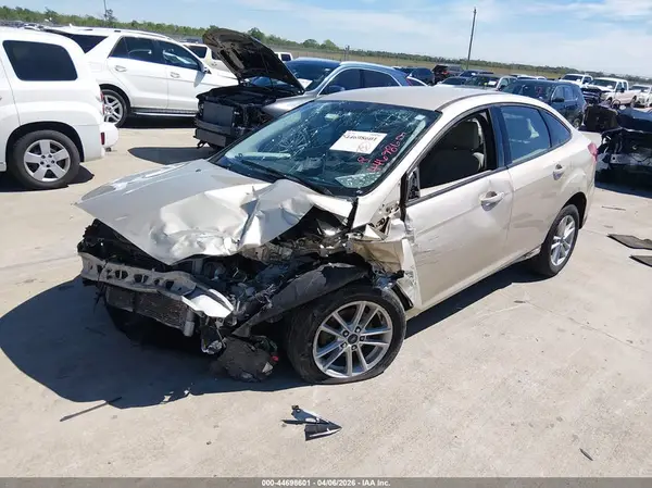 1FADP3F27JL200824 2018 FORD FOCUS - Image 2