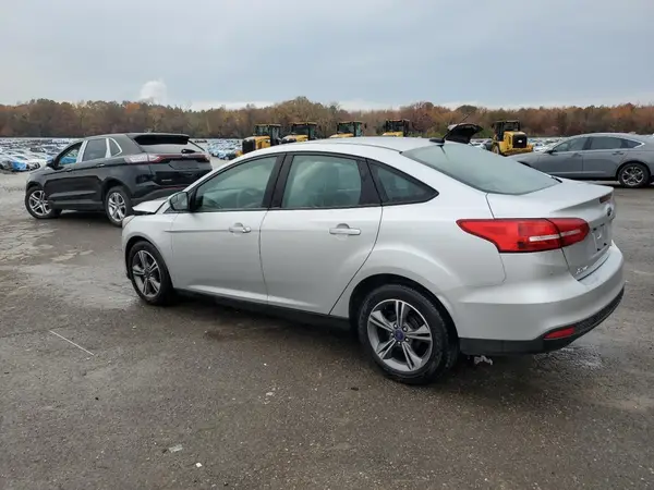 1FADP3F27JL201505 2018 FORD FOCUS - Image 2