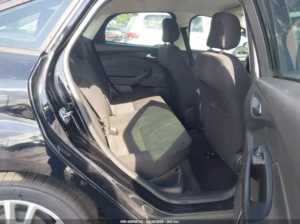 1FADP3F27JL204033 2018 FORD FOCUS - Image 8