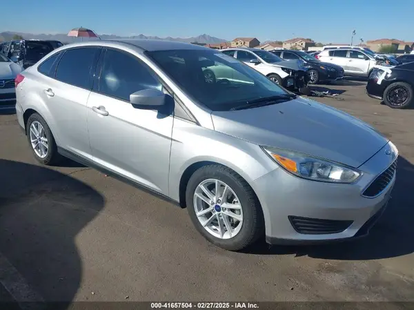 1FADP3F27JL204873 2018 FORD FOCUS - Image 1