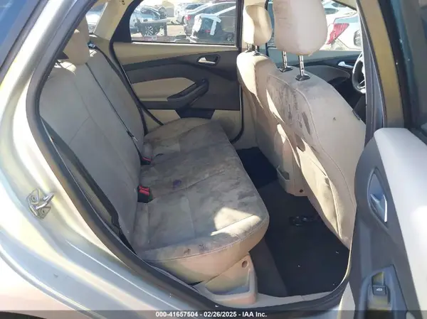 1FADP3F27JL204873 2018 FORD FOCUS - Image 8