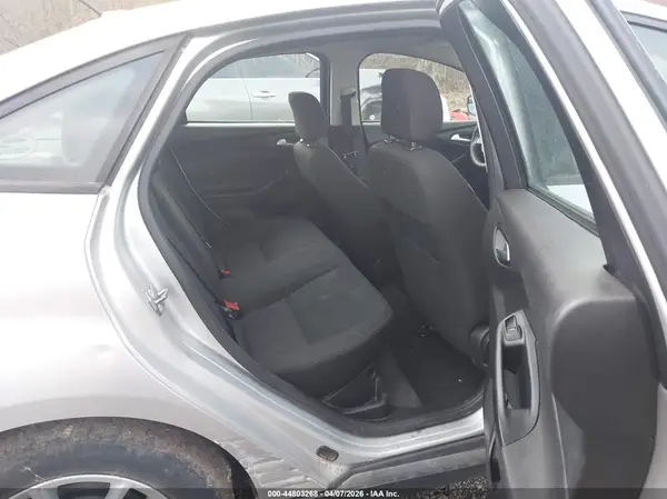 1FADP3F27JL207806 2018 FORD FOCUS - Image 8