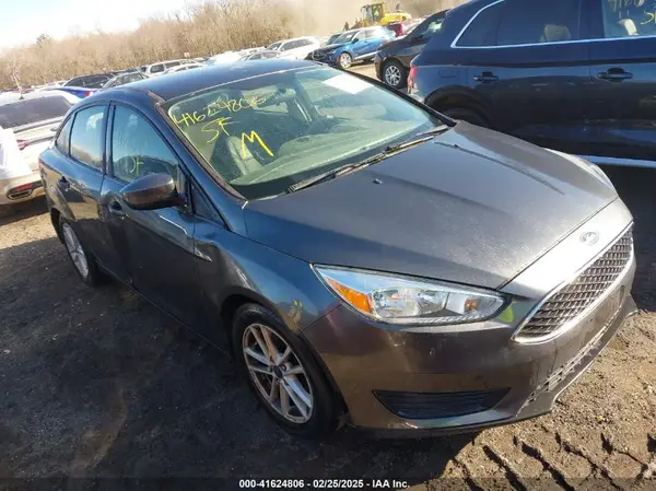 1FADP3F27JL212035 2018 FORD FOCUS - Image 1