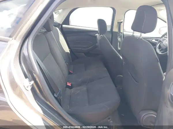 1FADP3F27JL212035 2018 FORD FOCUS - Image 8