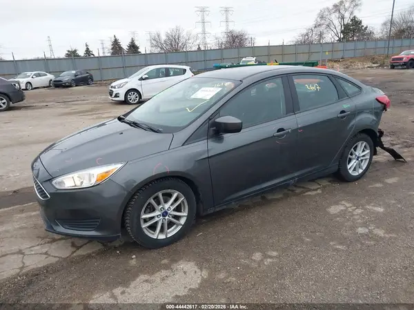 1FADP3F27JL227988 2018 FORD FOCUS - Image 2