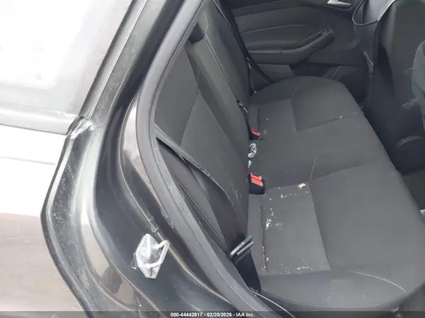 1FADP3F27JL227988 2018 FORD FOCUS - Image 8