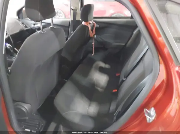 1FADP3F27JL237601 2018 FORD FOCUS - Image 8