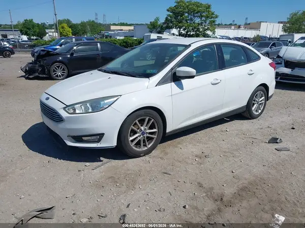 1FADP3F27JL241969 2018 FORD FOCUS - Image 2