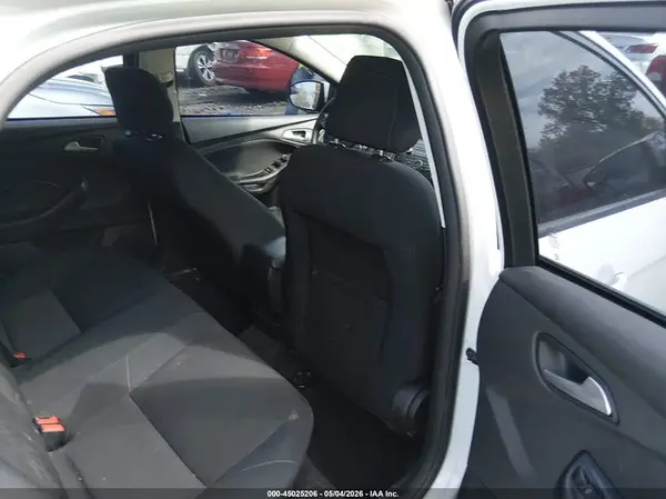 1FADP3F27JL246007 2018 FORD FOCUS - Image 8