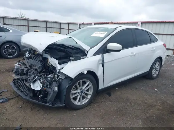 1FADP3F27JL251045 2018 FORD FOCUS - Image 2
