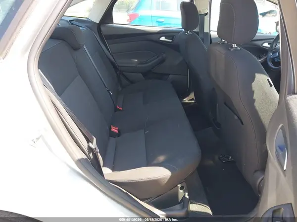 1FADP3F27JL251675 2018 FORD FOCUS - Image 8