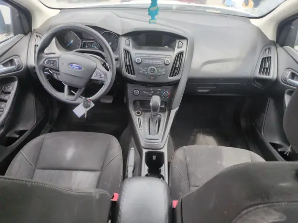 1FADP3F27JL260070 2018 FORD FOCUS - Image 8