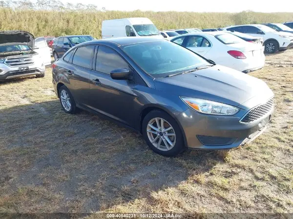 1FADP3F27JL261977 2018 FORD FOCUS - Image 1