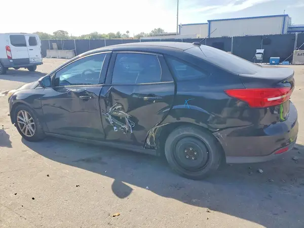 1FADP3F27JL262370 2018 FORD FOCUS - Image 2