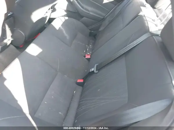 1FADP3F27JL263857 2018 FORD FOCUS - Image 8