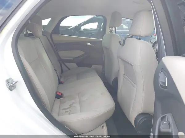 1FADP3F27JL269786 2018 FORD FOCUS - Image 8