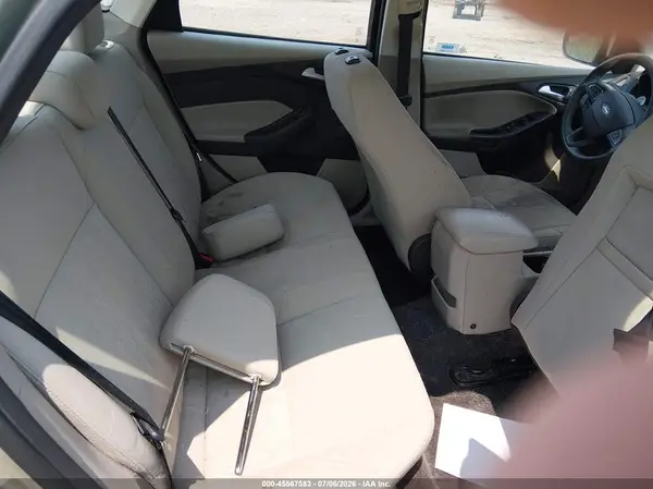1FADP3F27JL270095 2018 FORD FOCUS - Image 8
