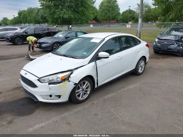 1FADP3F27JL272249 2018 FORD FOCUS - Image 2