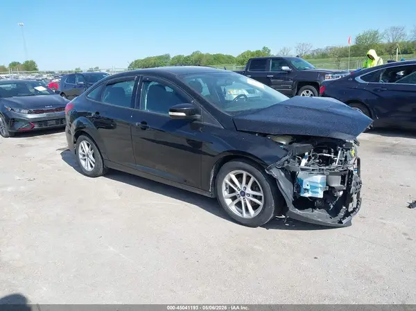 1FADP3F27JL278357 2018 FORD FOCUS - Image 1