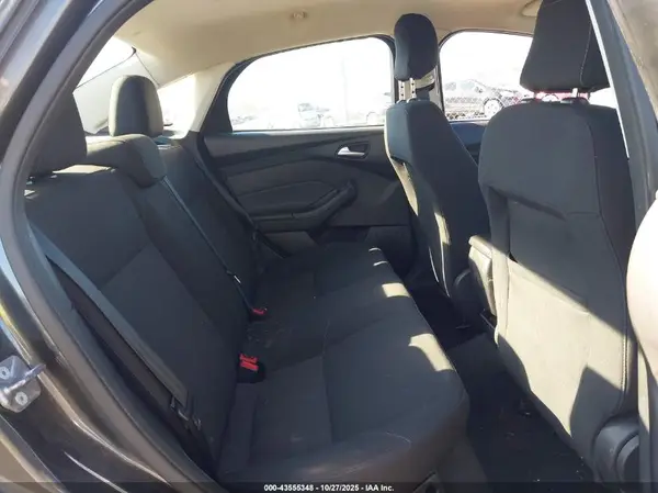 1FADP3F27JL283932 2018 FORD FOCUS - Image 8