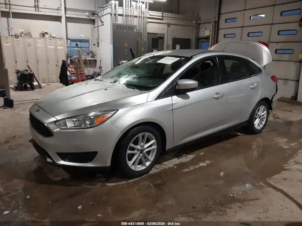 1FADP3F27JL285888 2018 FORD FOCUS - Image 2