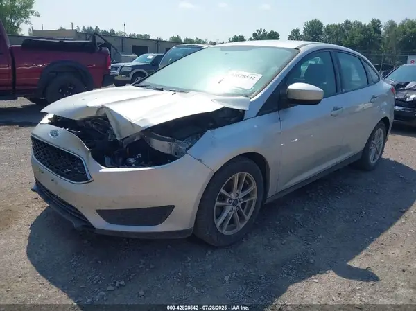 1FADP3F27JL295160 2018 FORD FOCUS - Image 2