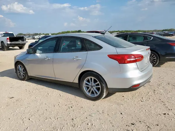 1FADP3F27JL295286 2018 FORD FOCUS - Image 2